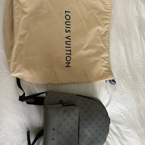 Louis Vuitton Backpack - Picture 2 of 7